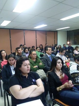 personas en conferencia